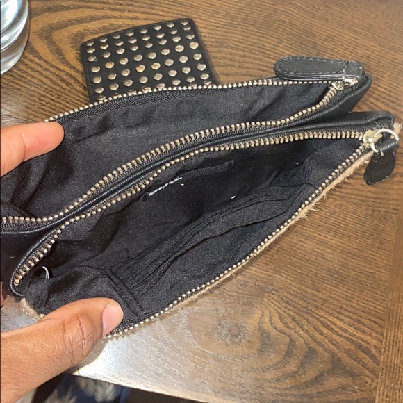 COPY - Black Faux leather purse with leopard fur - Picture 4 of 7